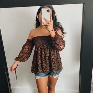 American eagle off shoulder blouse